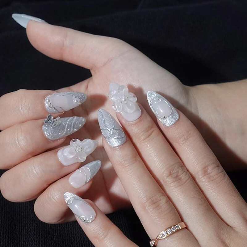 Elegant White Pearl Press-on Nails